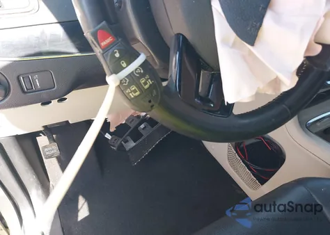 2018 Dodge Grand Caravan Sxt z USA, uszkodzony, nr VIN 2C4RDGCG8JR296003